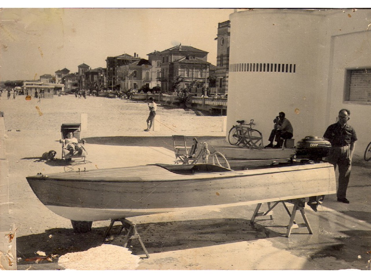 Un motoscafo progettato e realizzato da Erasmo, per il marchese Luciani.