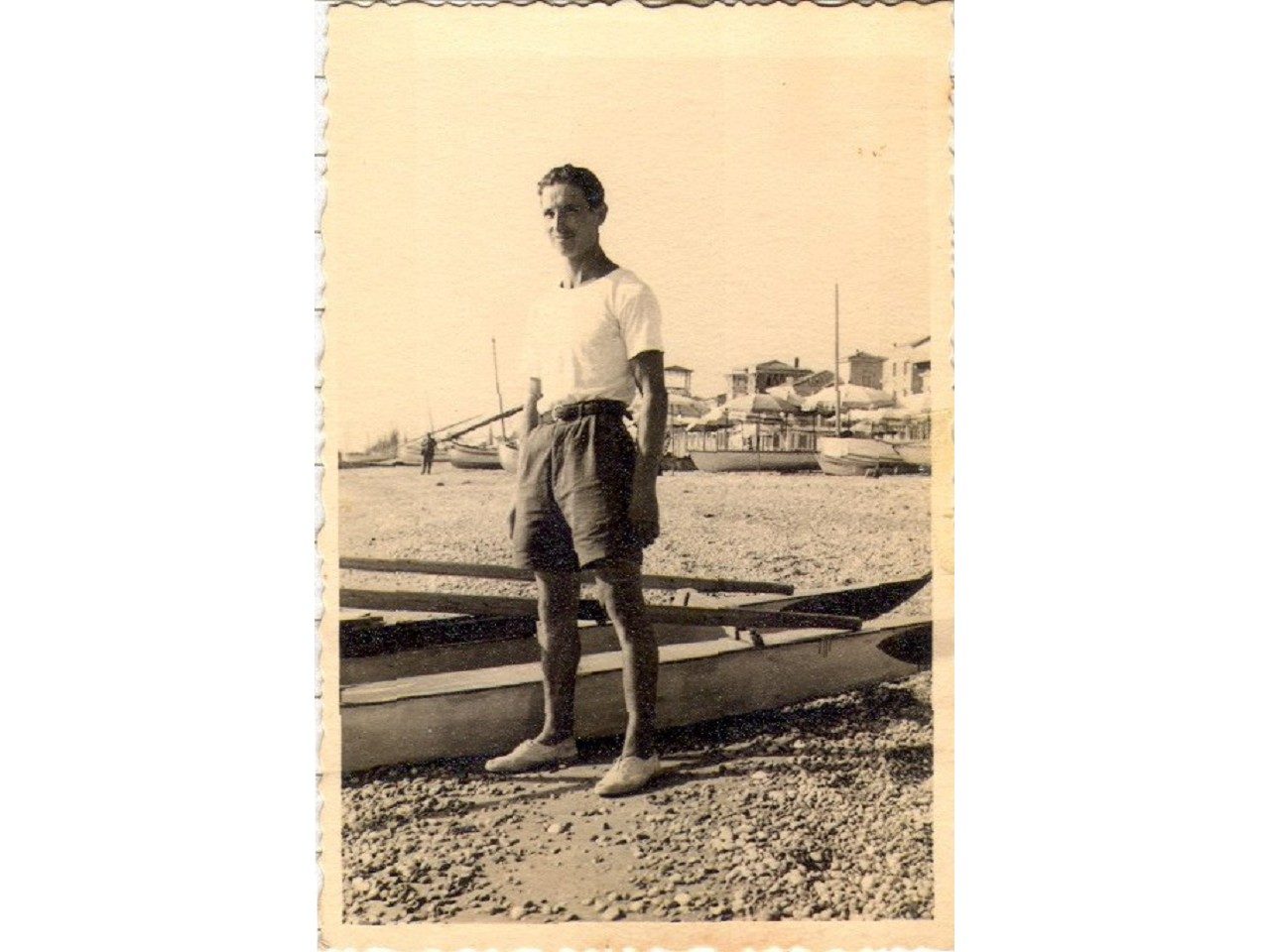 I pattini di Erasmo sulla spiaggia di Porto San Giorgio